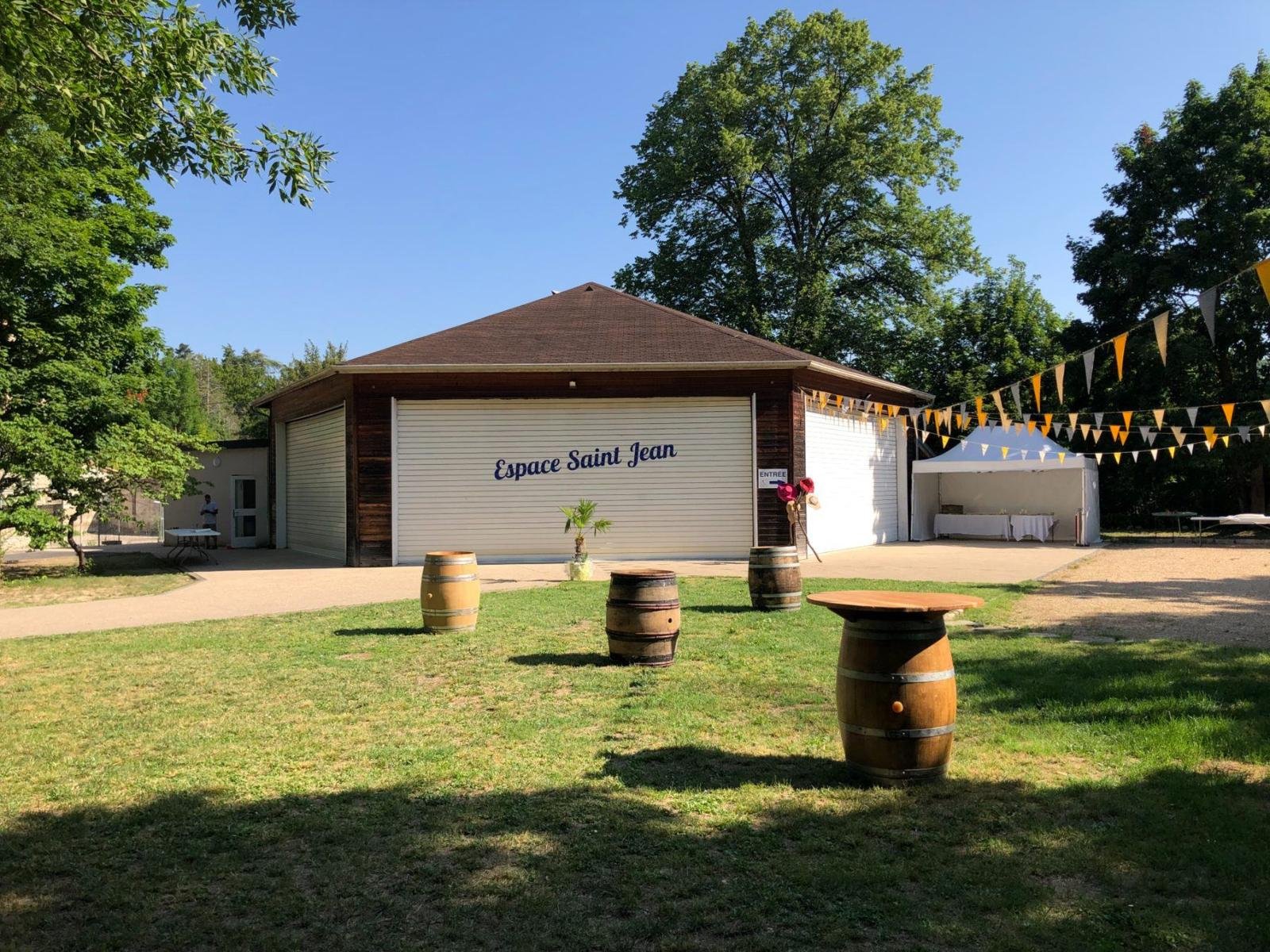 L'Espace Saint Jean et son parc arboré